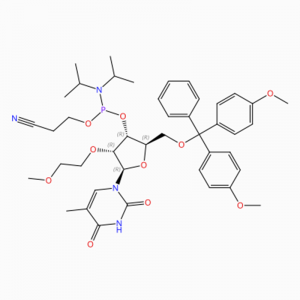 C43H55N4O10P Уридин, 5′ -О- [бис(4-метоксифенил)фенилметил]-2′ -О-(2-метокс иэтил)- 5-метил-, 3′ – [2-цианэтил N,N-бис(1-) метилэтил)фосфор амидит] (ACI)